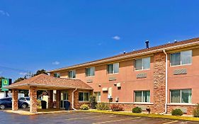 Quality Inn & Suites Green Bay - Ashwaubenon